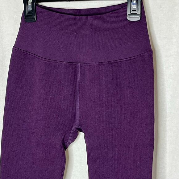 Spiritual Gangster Love Sculpt Leggings in Blackberry Mini Ribbed Size XS/Small - Picture 3 of 7